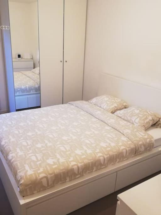 Joli Appartement Avec Jardin Et 2 Parkings Prives Argenteuil Exterior photo