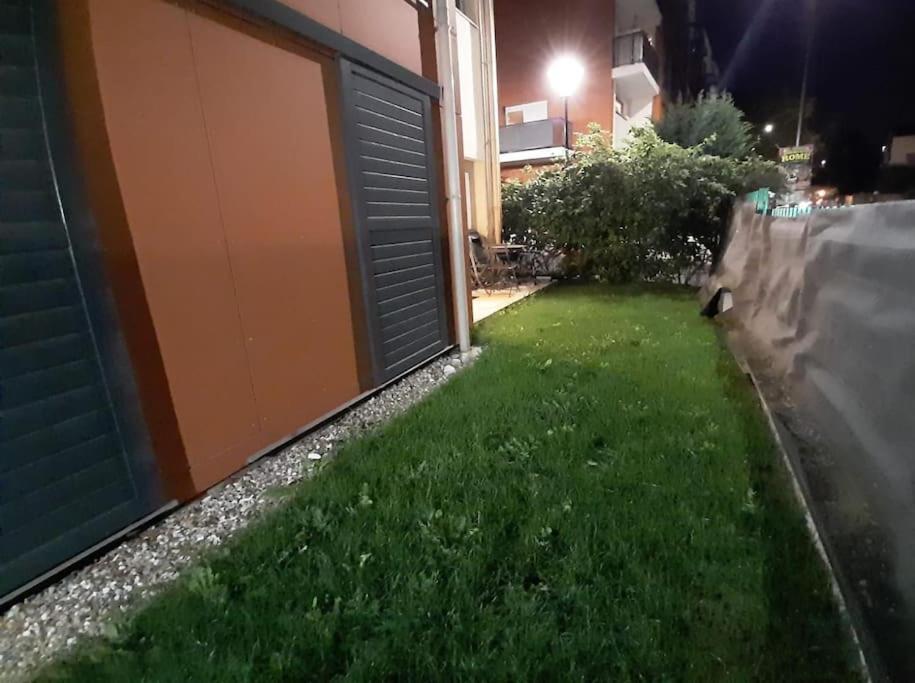 Joli Appartement Avec Jardin Et 2 Parkings Prives Argenteuil Exterior photo